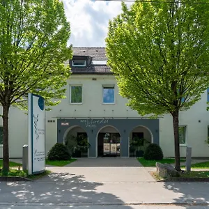 Schreder 2*, Munich Germany